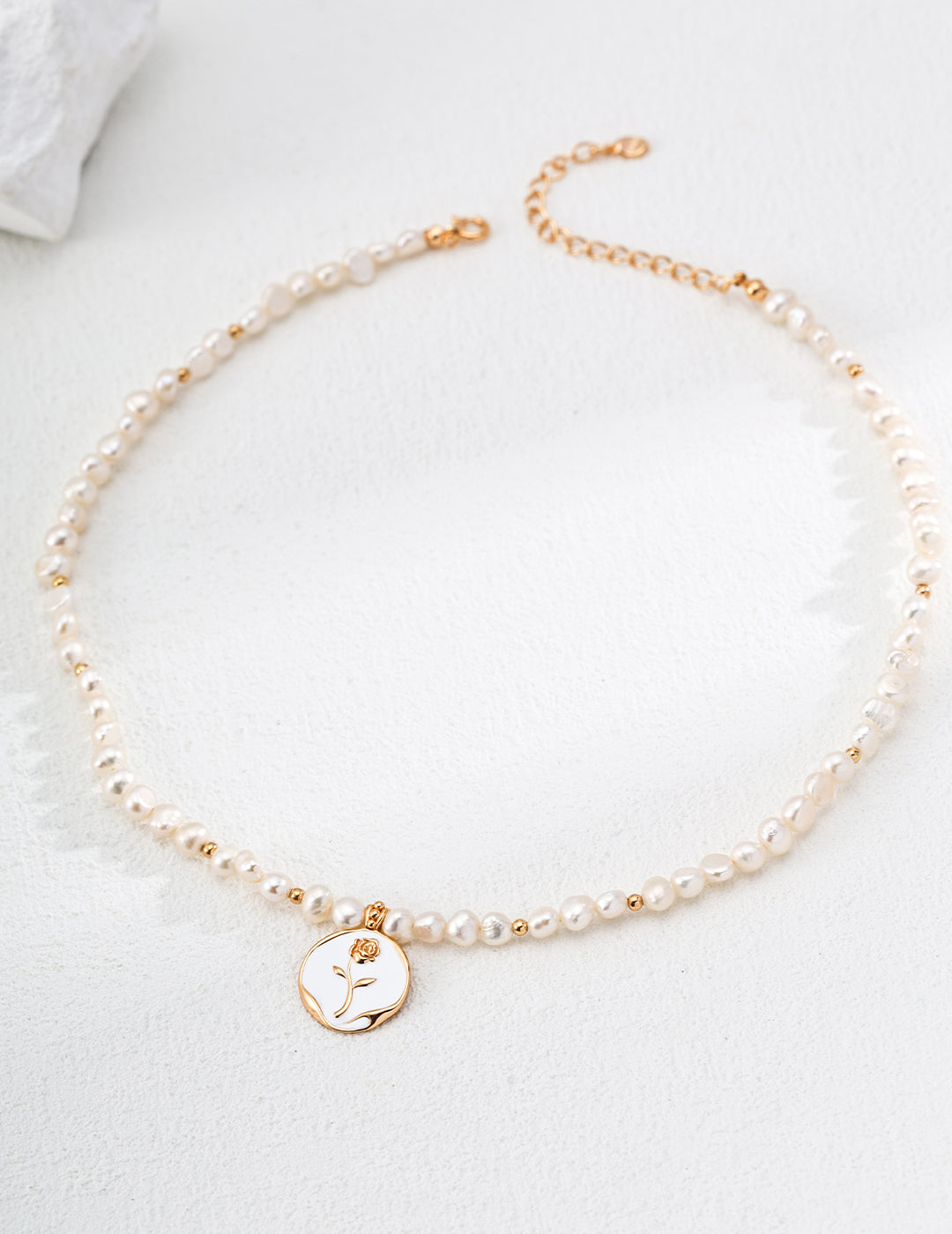 Minimalist Natural Pearl Enamel Rose Pendant Necklace|Retro Gold Romantic Elegance