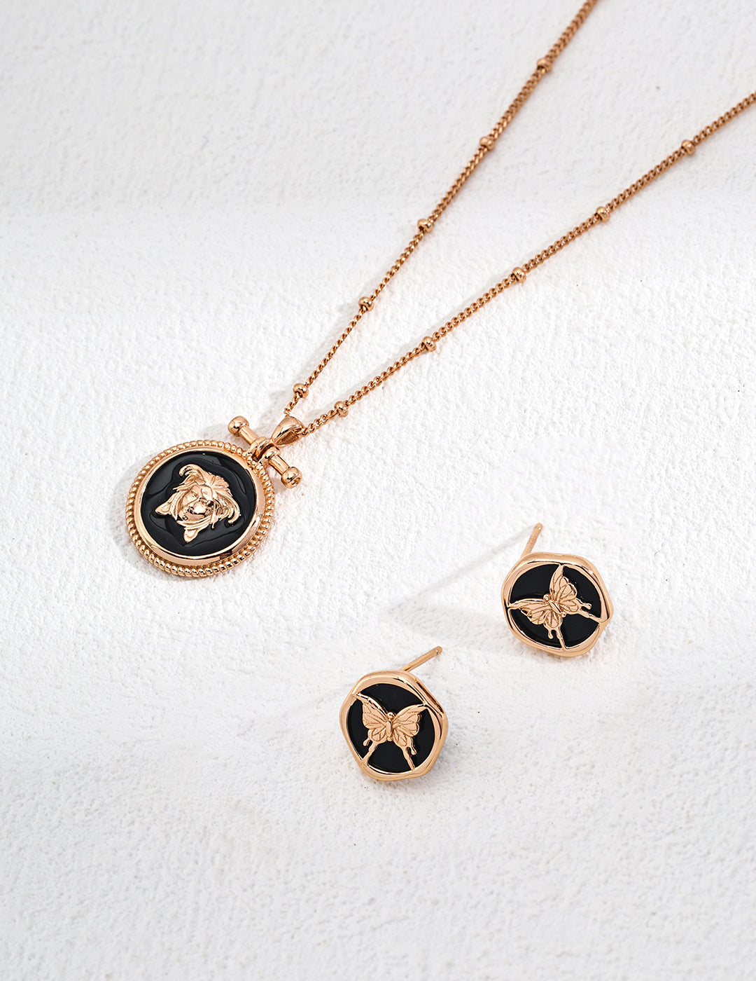 Silver Retro Black Enamel Necklace|Vintage-Inspired Bold Elegance