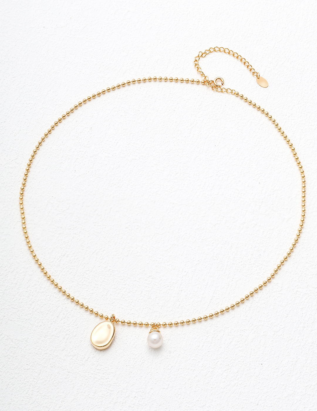 Minimalist Pearl Necklace|Versatile Elegance in Retro Gold