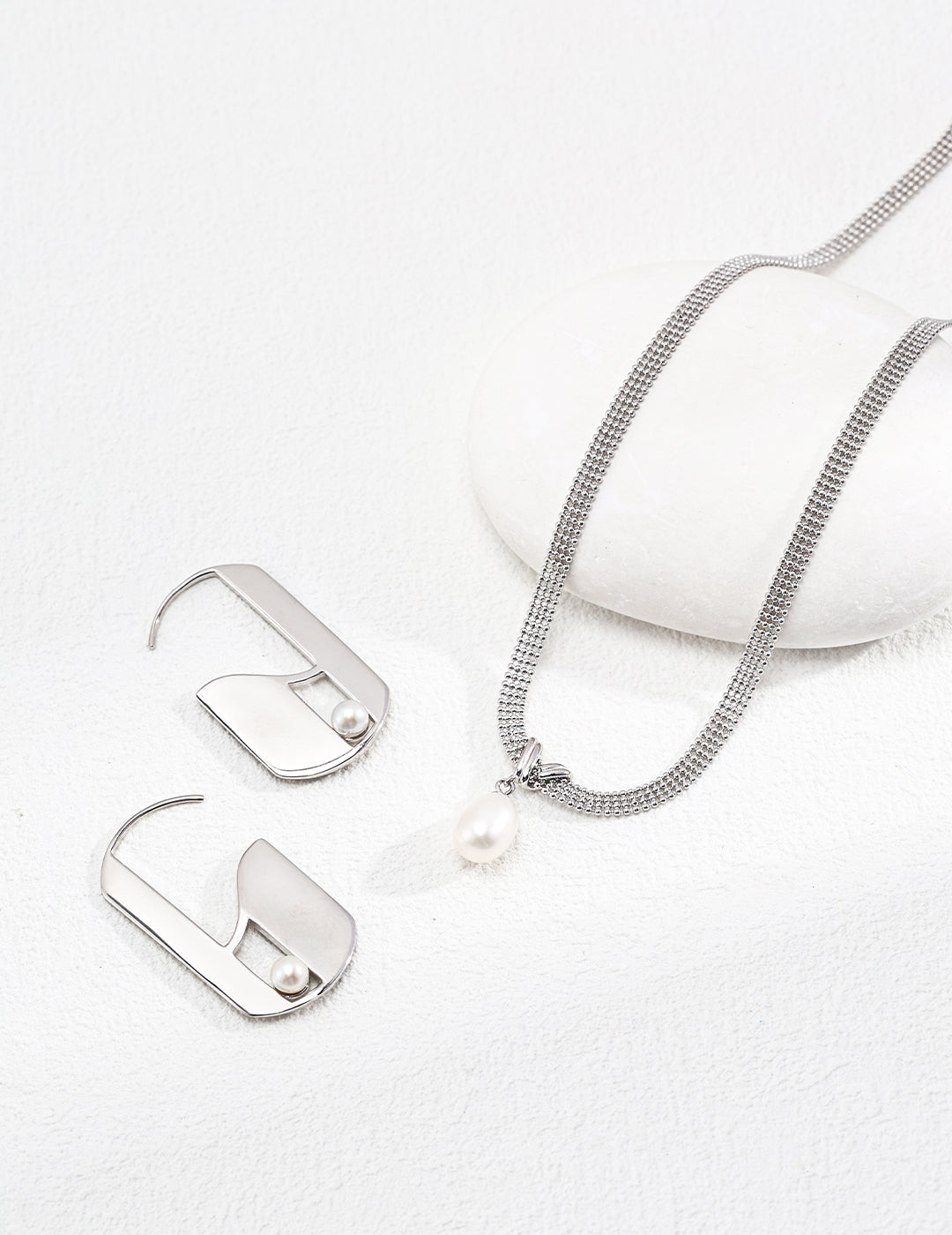 Pure Silver Pearl Necklace|Timeless Elegance in Retro Gold & White Gold