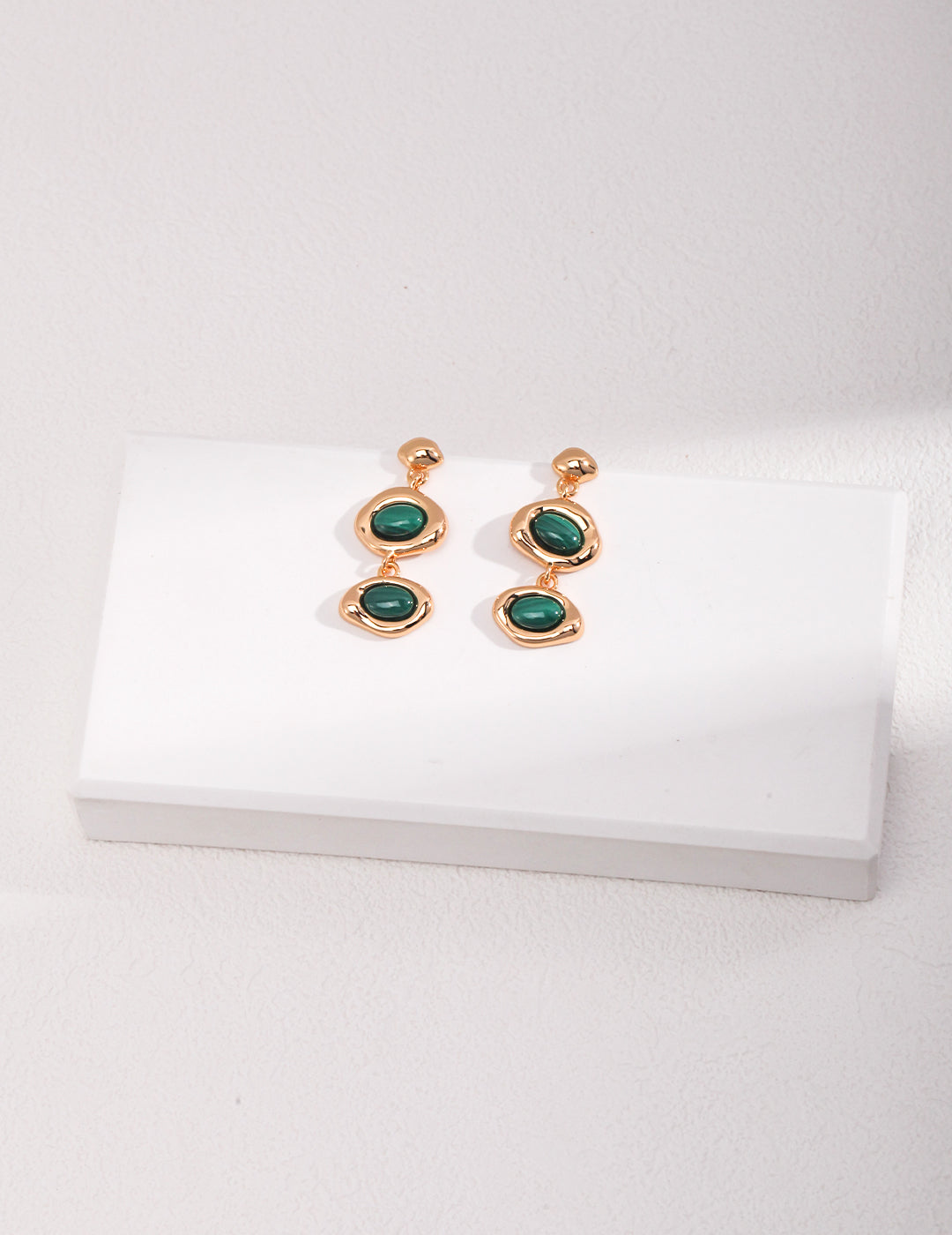 Malachite & Black Agate Earrings|Retro Gold Energy Studs