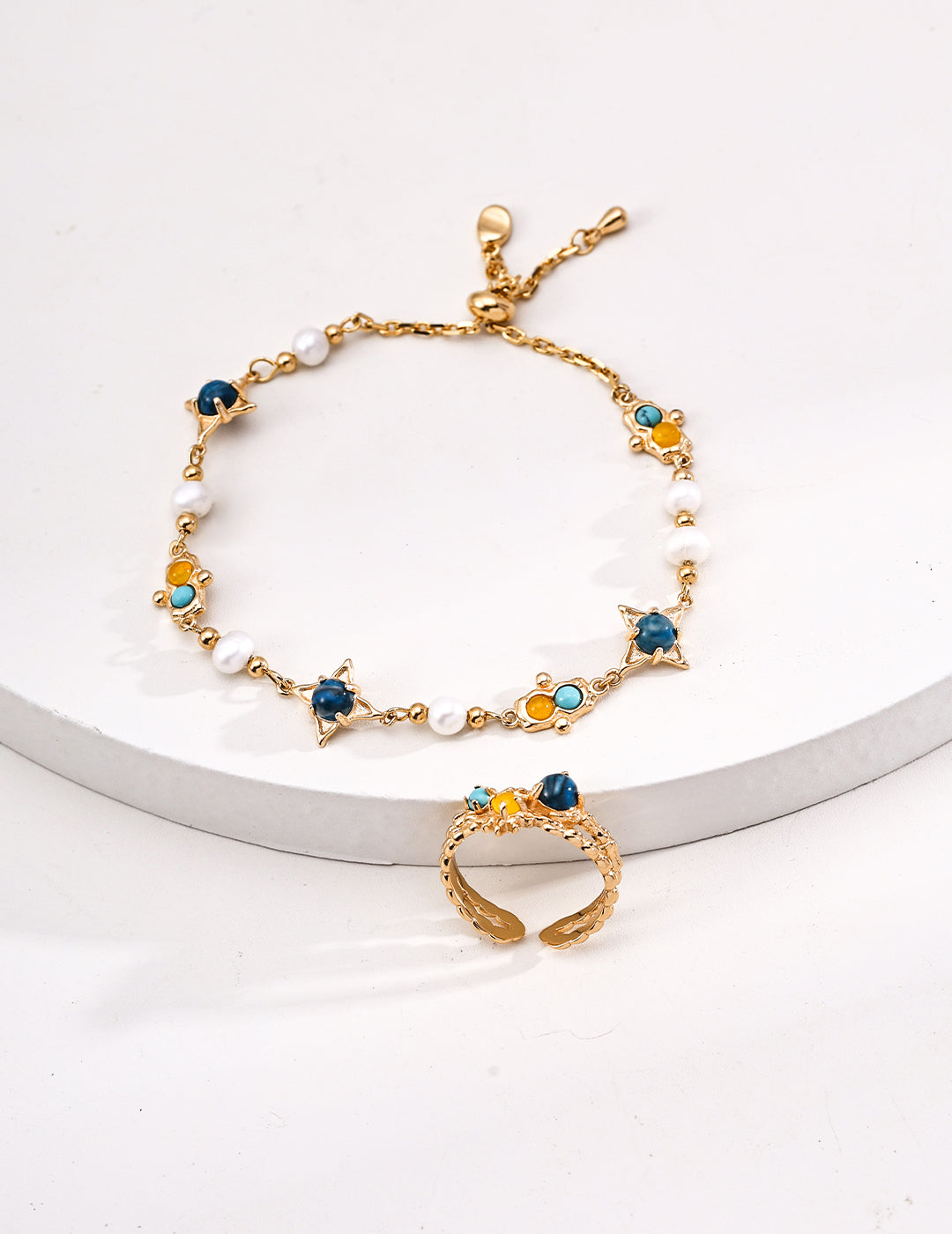 Turquoise Chalcedony & Pearl Bracelet|Vintage Peace & Expression