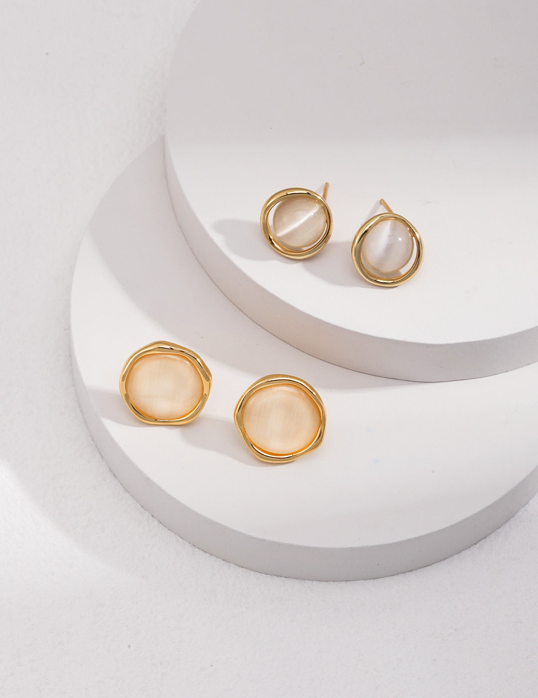 Cat’s Eye Stud Earrings|Soft Glow in K Gold