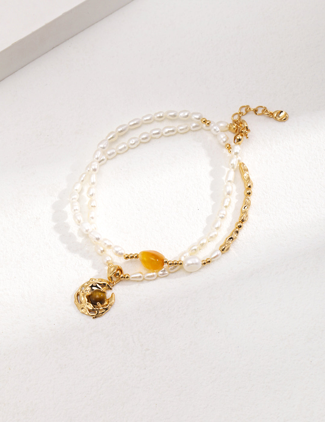 Natural Pearl, Tiger Eye & Agate Necklace|Artistic Expression in Retro Gold