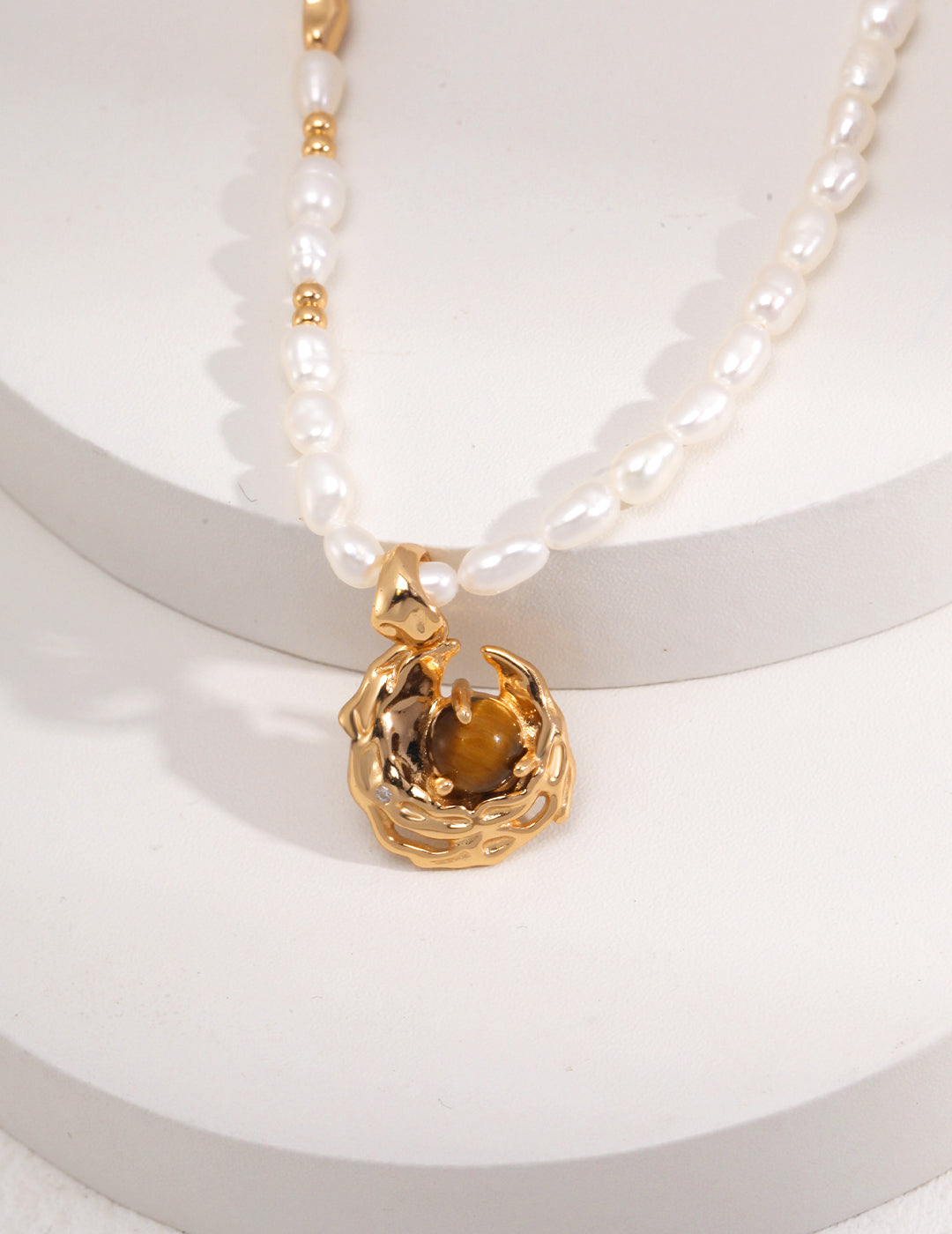 Natural Pearl, Tiger Eye & Agate Necklace|Artistic Expression in Retro Gold