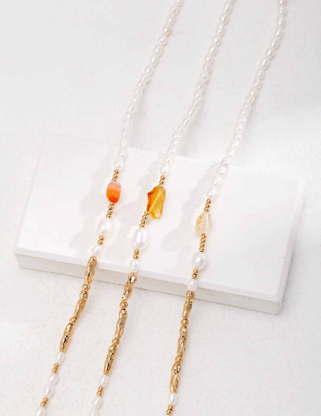 Natural Pearl, Tiger Eye & Agate Necklace|Artistic Expression in Retro Gold