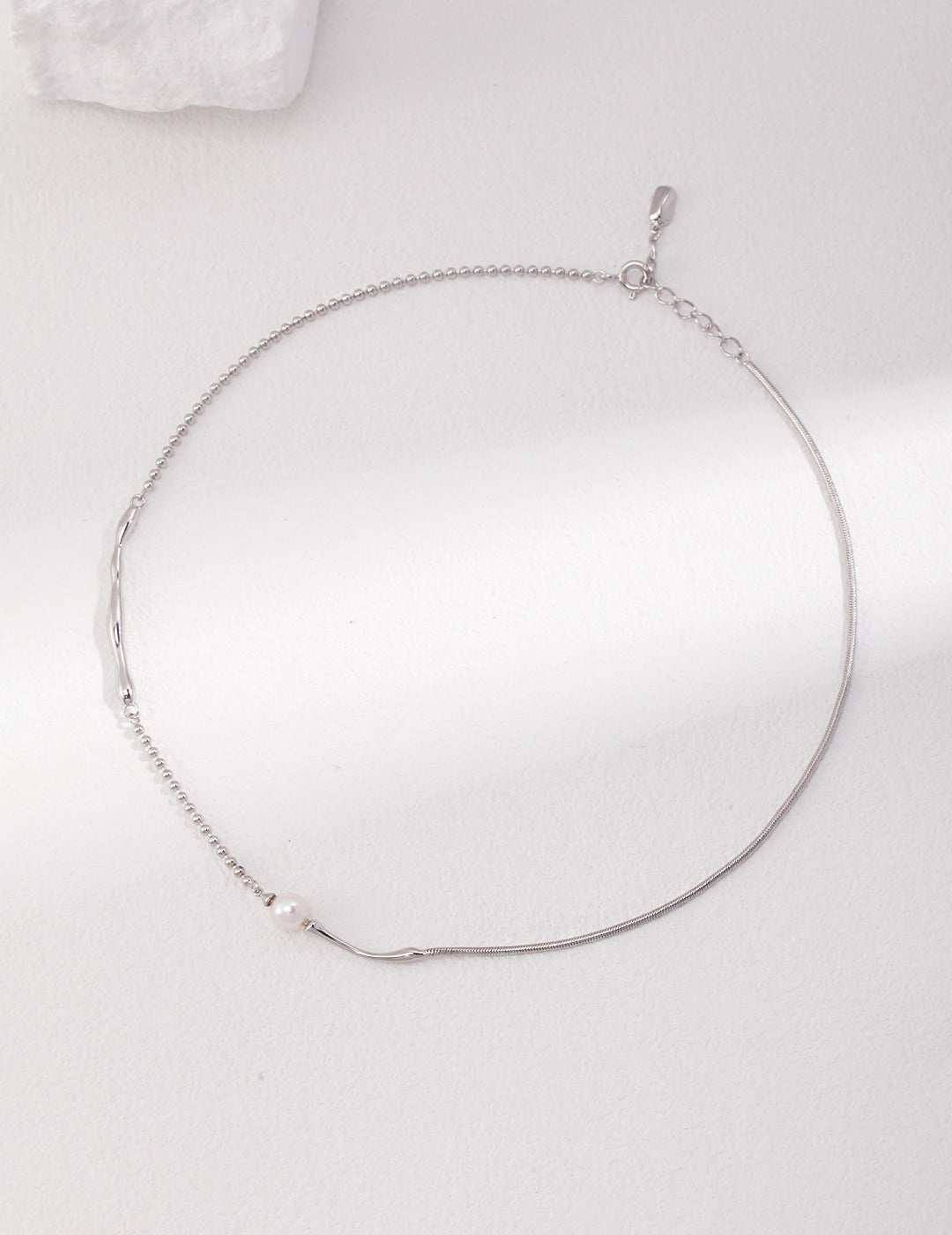 Natural Pearl Necklace|Elegant Minimalism in Retro White Gold