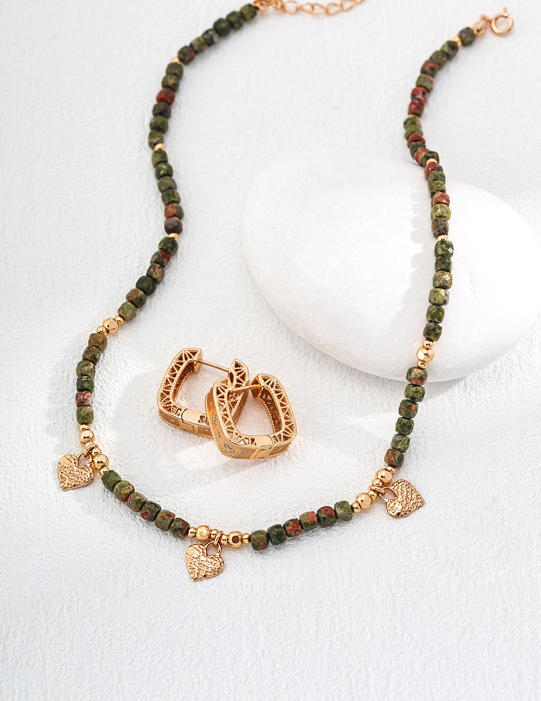 Retro Shoushan Stone Necklace|Vintage Gold Minimalist Charm