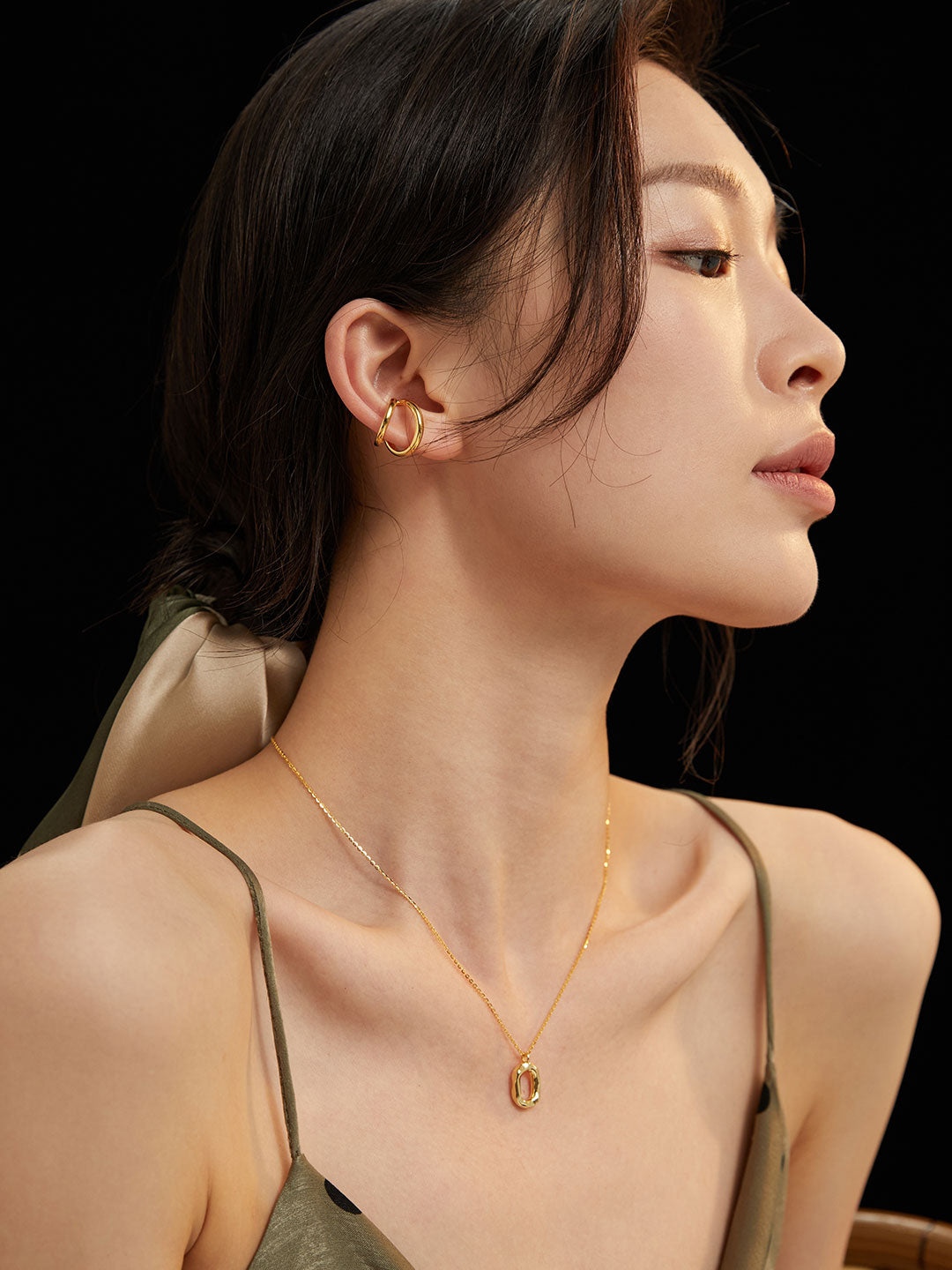O-Pendant Collarbone Necklace|Minimalist Staple in Retro Gold & White Gold