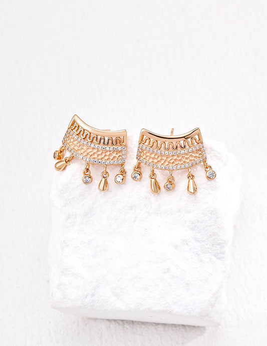 Retro Zirconia Earrings｜Vintage Sparkle in Retro Gold