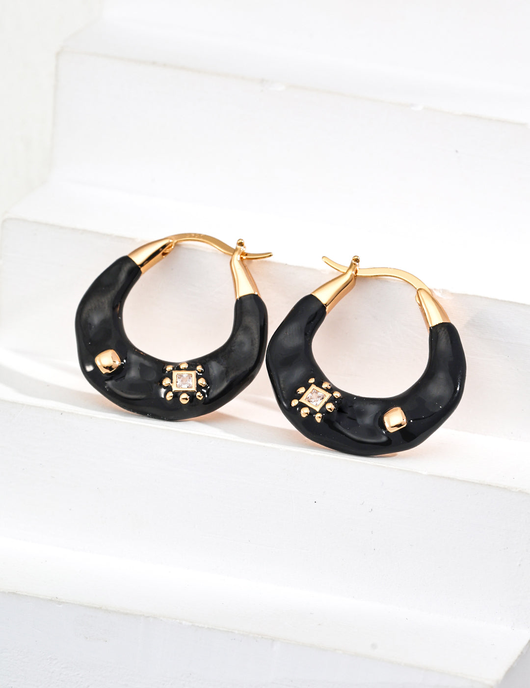 Fashion Retro Drip Enamel Zirconia Earrings｜Vintage Glamour in Retro Gold
