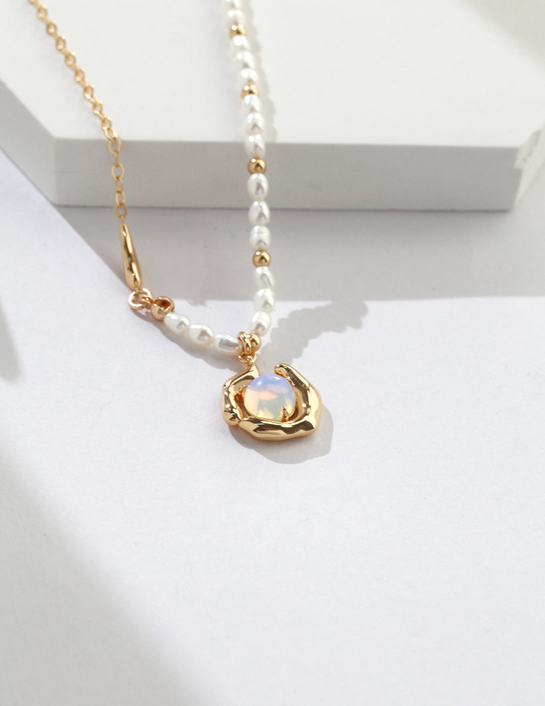 Pure Silver Opal Necklace｜Fluid Elegance in Retro Gold & Natural Silver
