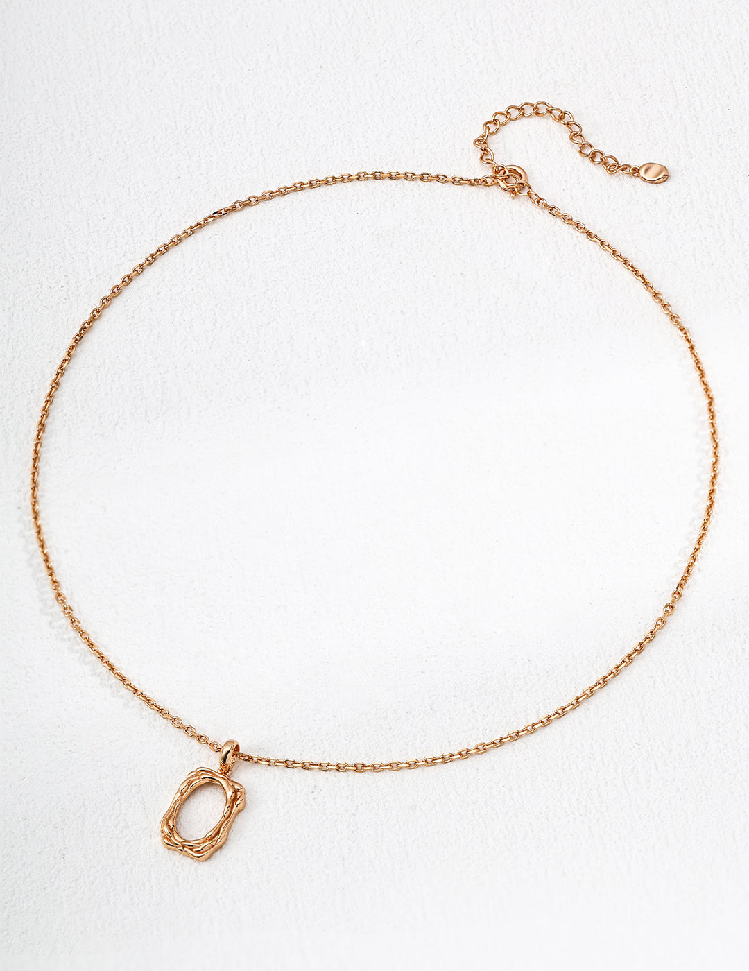 Minimalist Silver Pendant Necklace｜Timeless Layering in Retro Gold & White Gold