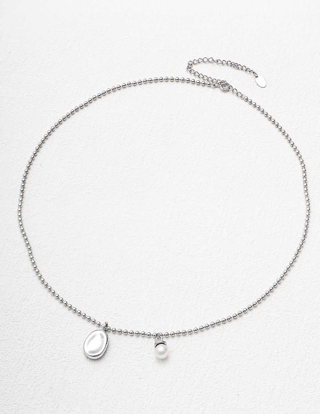 Minimalist Pearl Necklace｜Versatile Elegance in Retro Gold
