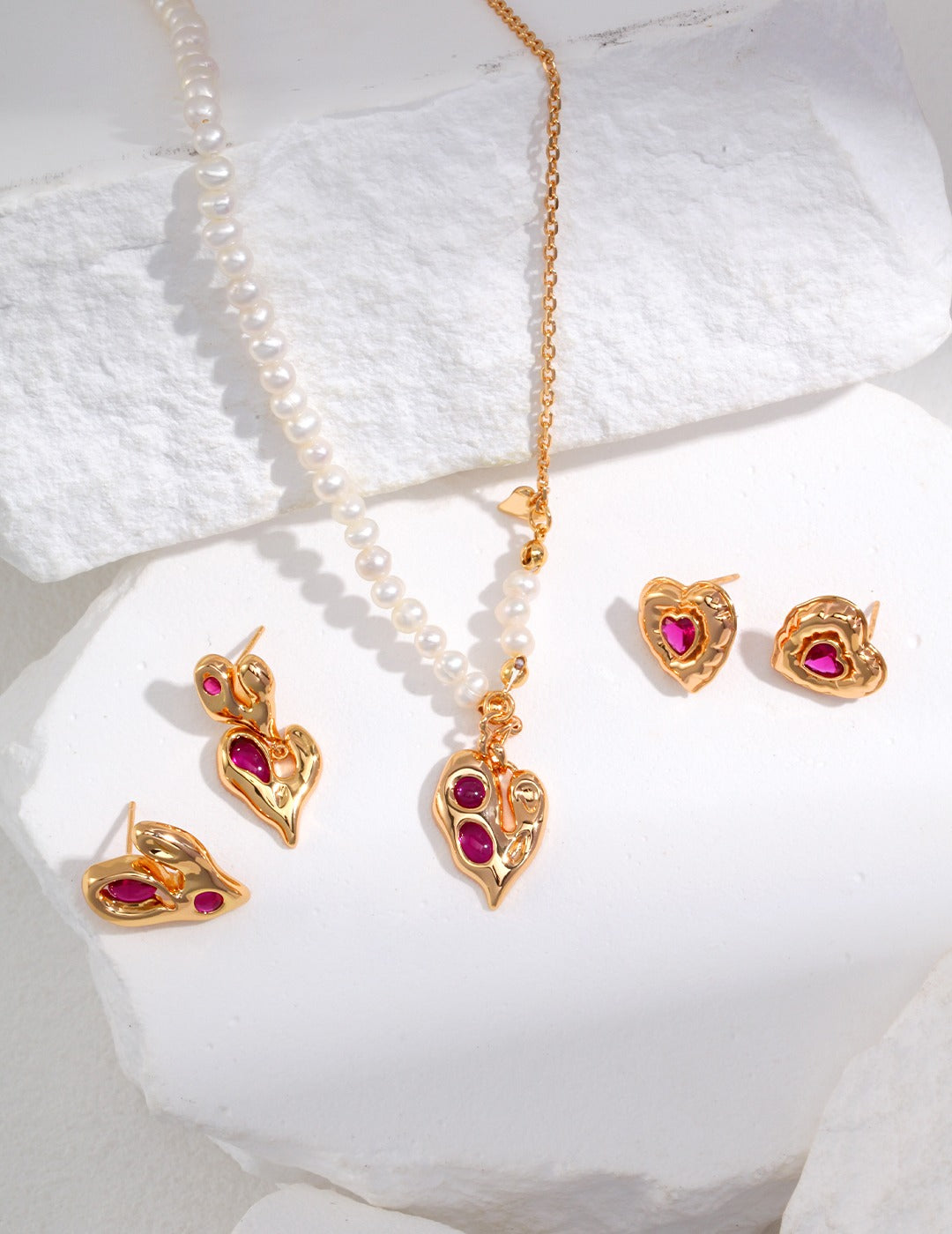 Irregular Texture Heart Pearl Necklace｜Retro Gold & White Gold Vintage Romance