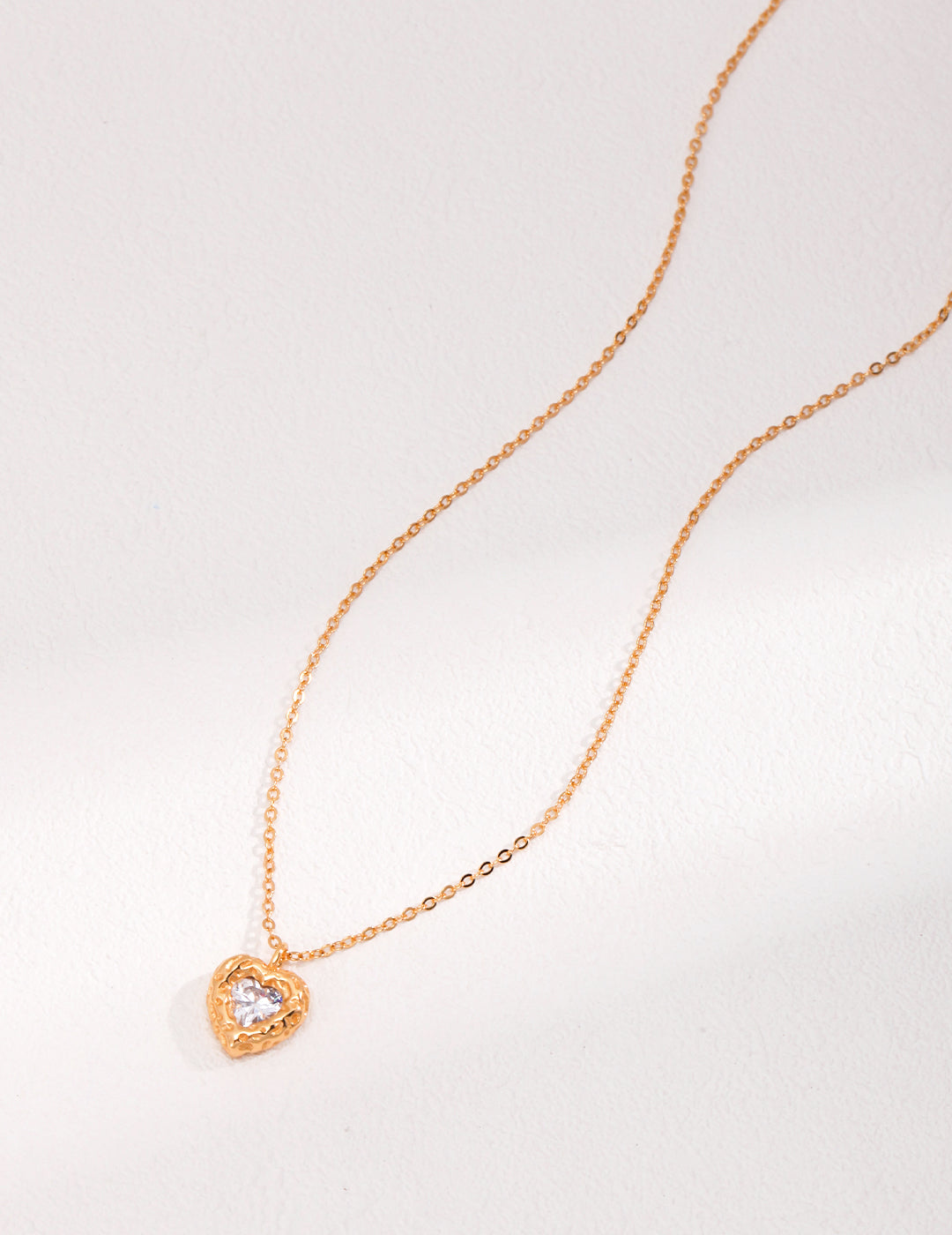 Heart-Shaped Zirconia & Synthetic Ruby Necklace｜Retro Gold Vintage Glamour