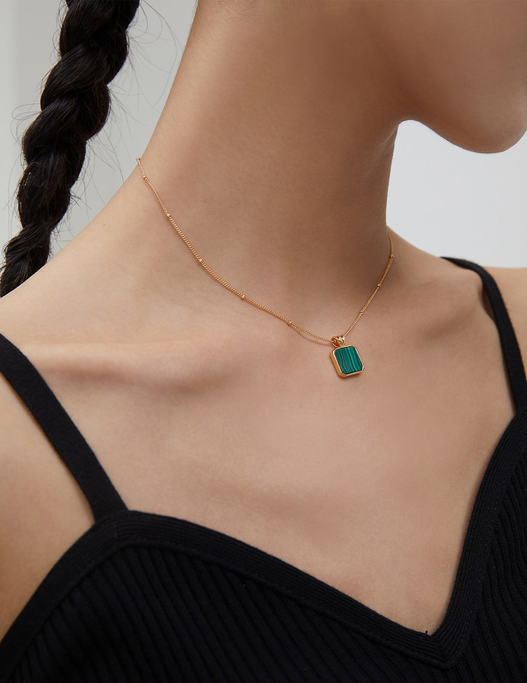 Malachite Necklace｜Retro Gold Vintage Elegance