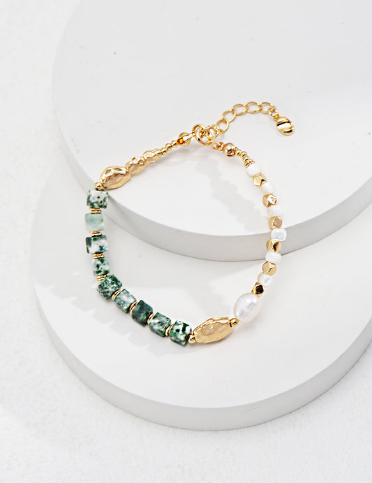 Green Gemstone & Pearl Bracelet｜Tranquil Elegance in Vintage Gold