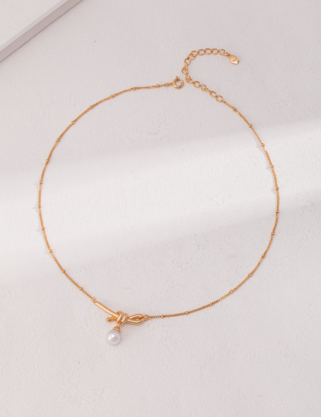 Knotted Pearl Necklace｜Moon & Star Duo in Retro Gold