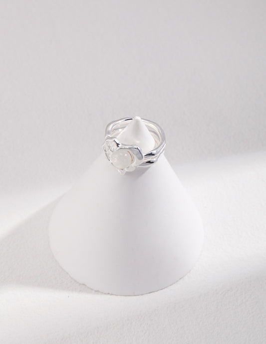 Opal Heart Ring｜Organic Glow in Silver